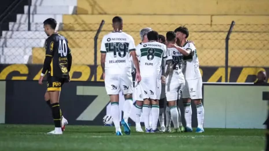 Coritiba vence o Novorizontino e vira líder da Série B