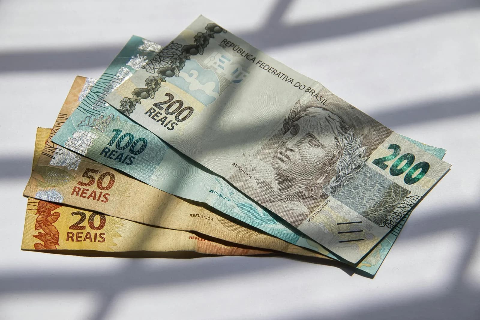 Dívida pública pode alcançar até R$ 10,3 trilhões em 2026