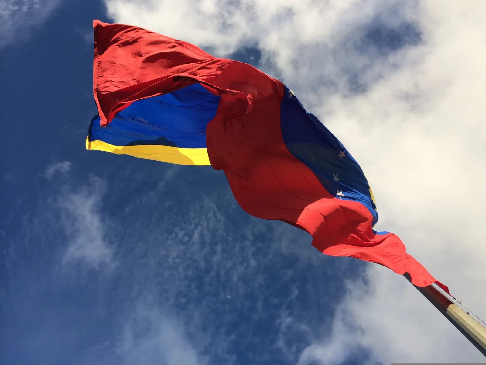 Em comunicado, Brasil e mais cinco países condenam ataque à Venezuela
