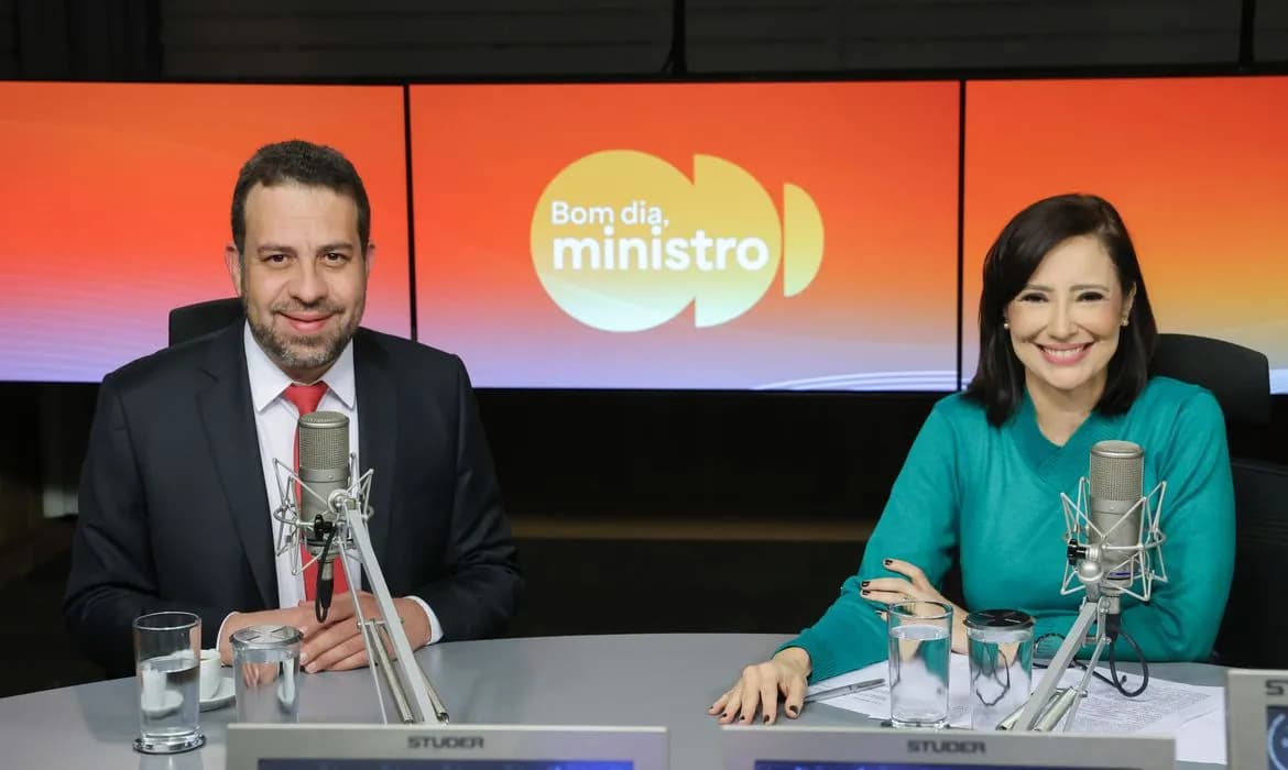 Fim da escala 6x1 terá transição para micro e pequenas empresas