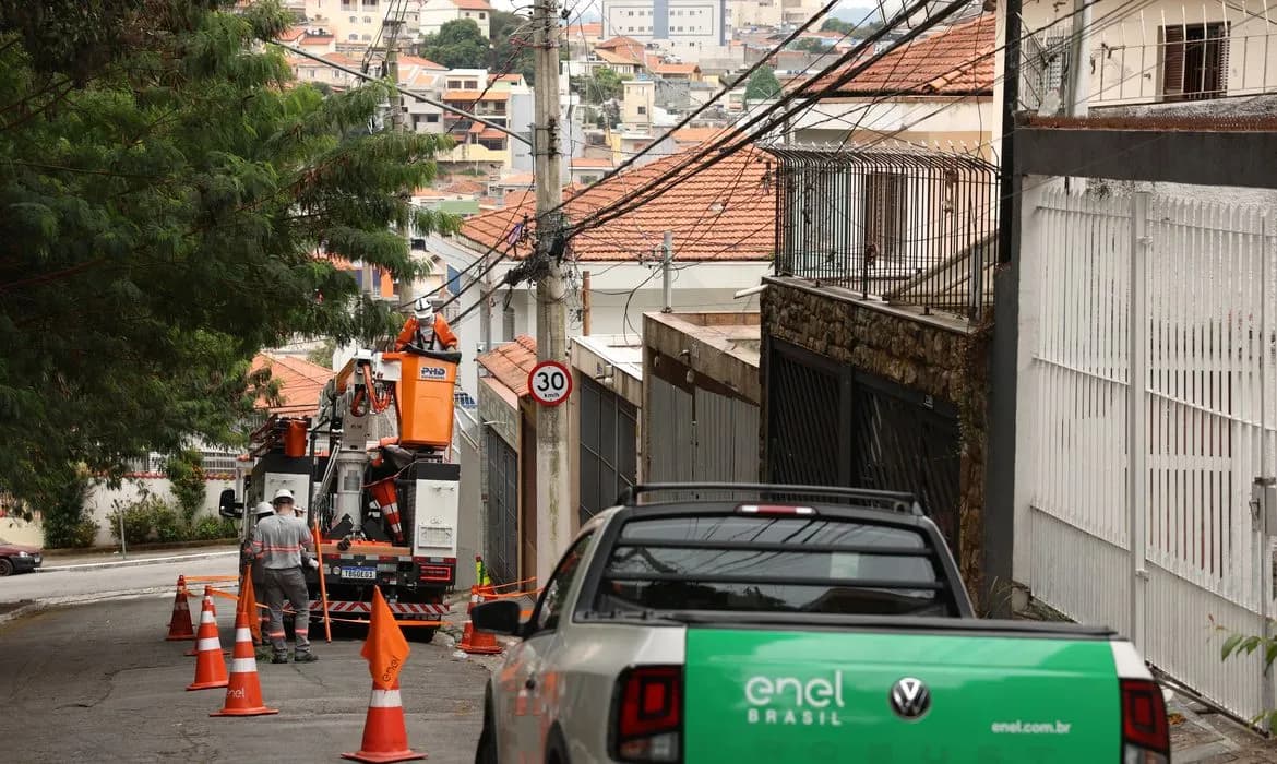 Governo de SP, prefeitura e MME pedem rompimento do contrato com Enel