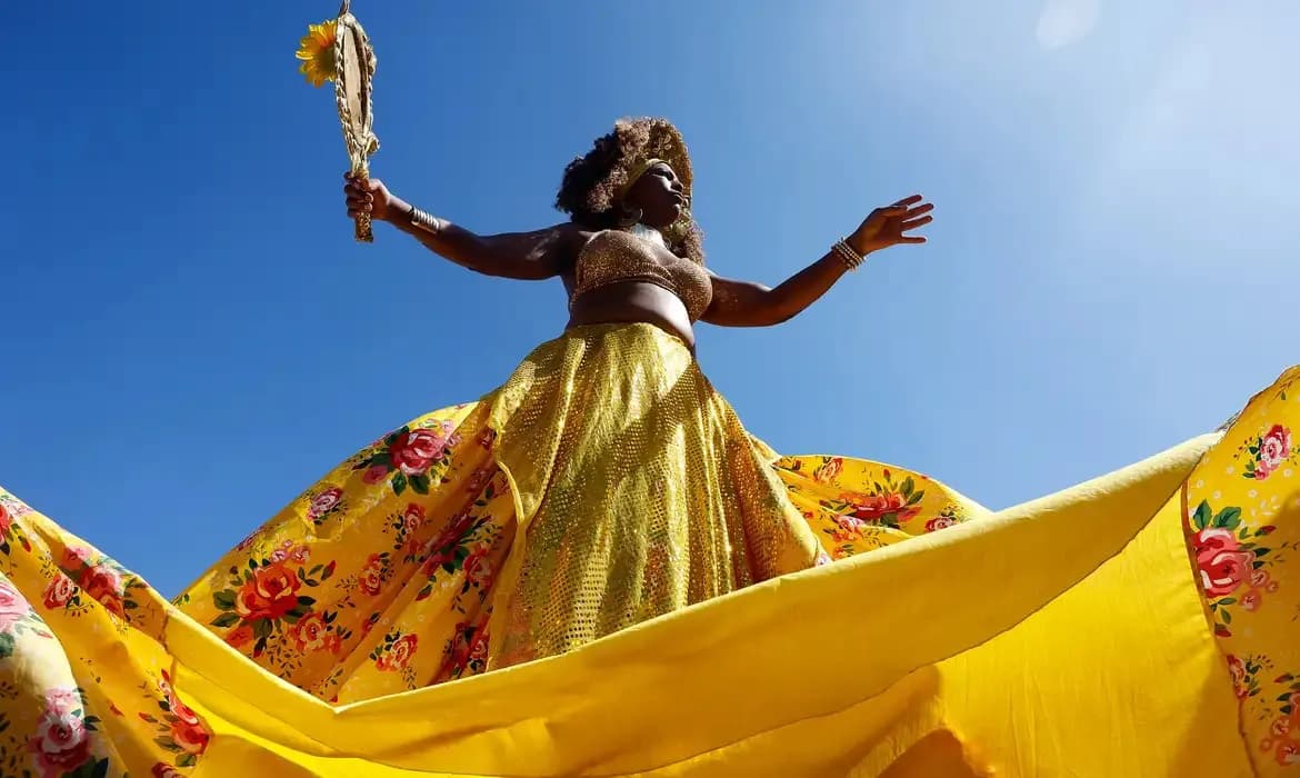Mulheres negras marcham no Rio por direitos e pelo bem-viver