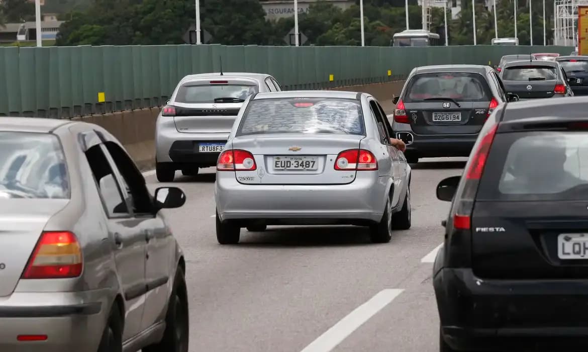Prefeitura de São Paulo suspende rodízio de carros neste fim de ano